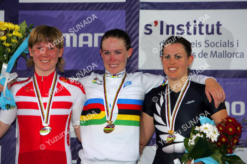Podium002p.jpg